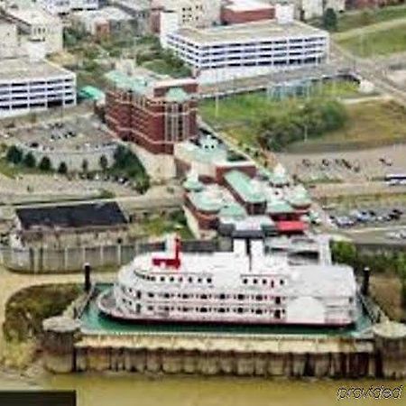 Riverwalk Casino Hotel Виксбург Экстерьер фото